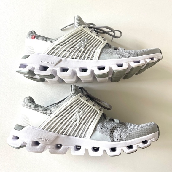 On Running Shoes - On WOMEN'S CLOUDSWIFT White Running Glacier/White